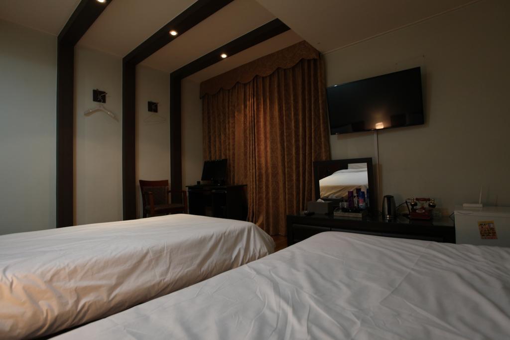 Monaco Hotel Jeju Habitación foto